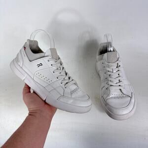 On The Roger Clubhouse Pro Women's 9.5 Sneakers White Leather Lace-Up Low Top